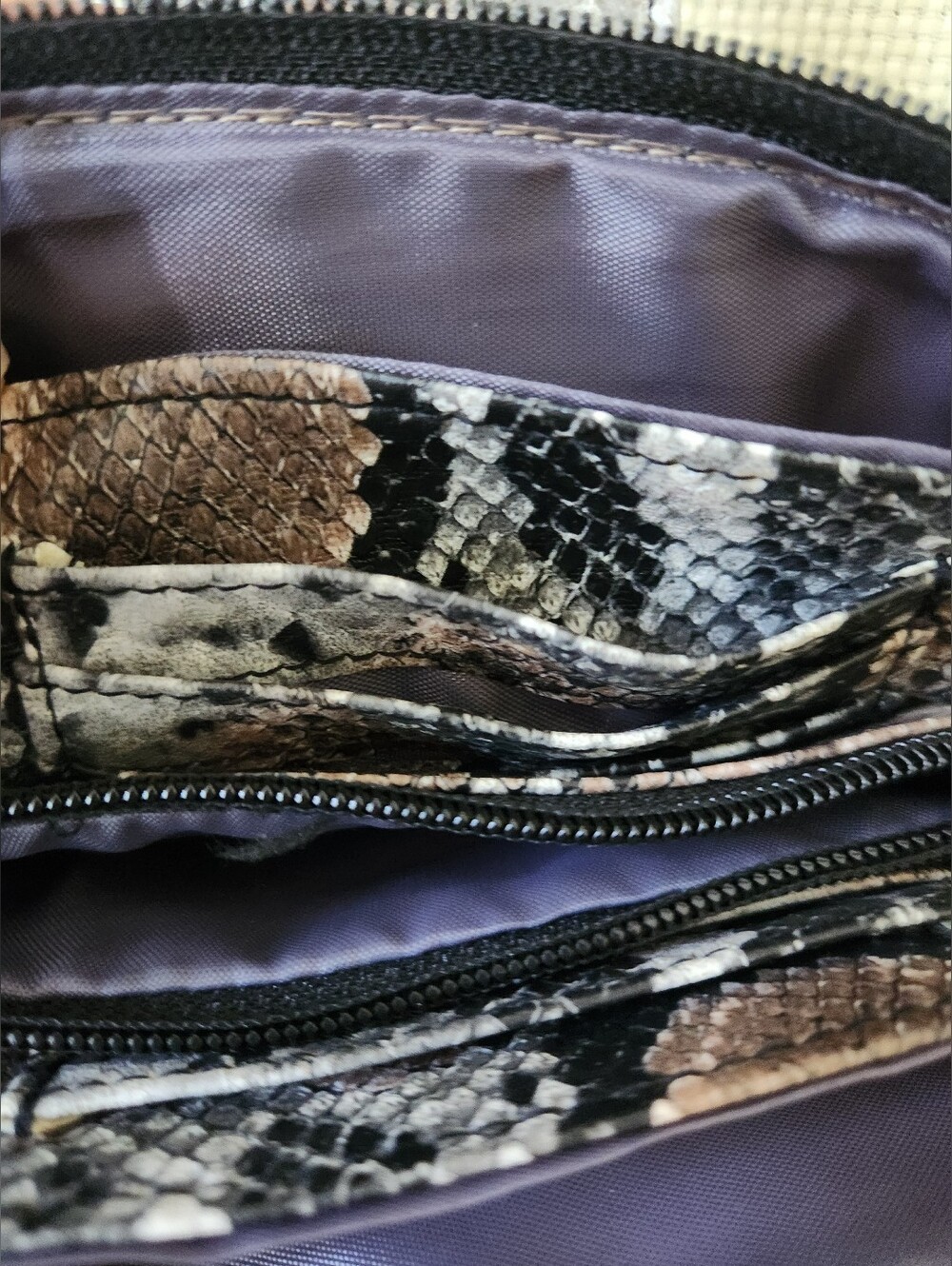 Nicole by Nicole Miller Faux Snakeskin Python Mini Crossbody Wallet Purse Bag - Picture 11 of 16